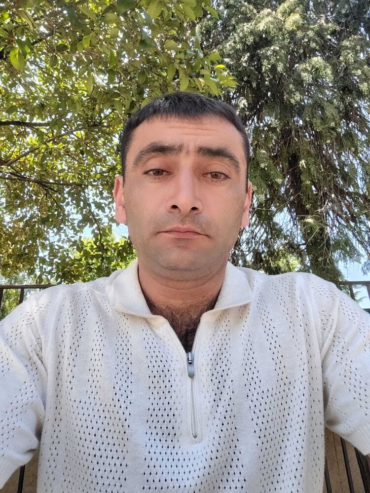  ,   Artur, 39 ,   ,   , c , 