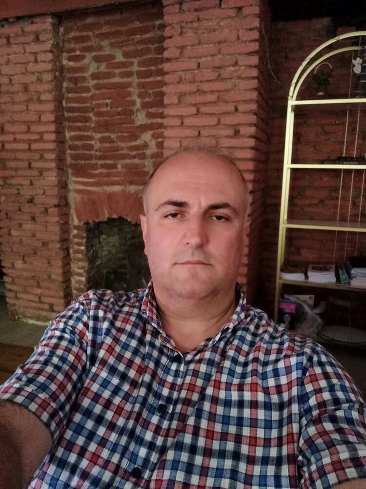  44222019  Konstantine, 50 ,    