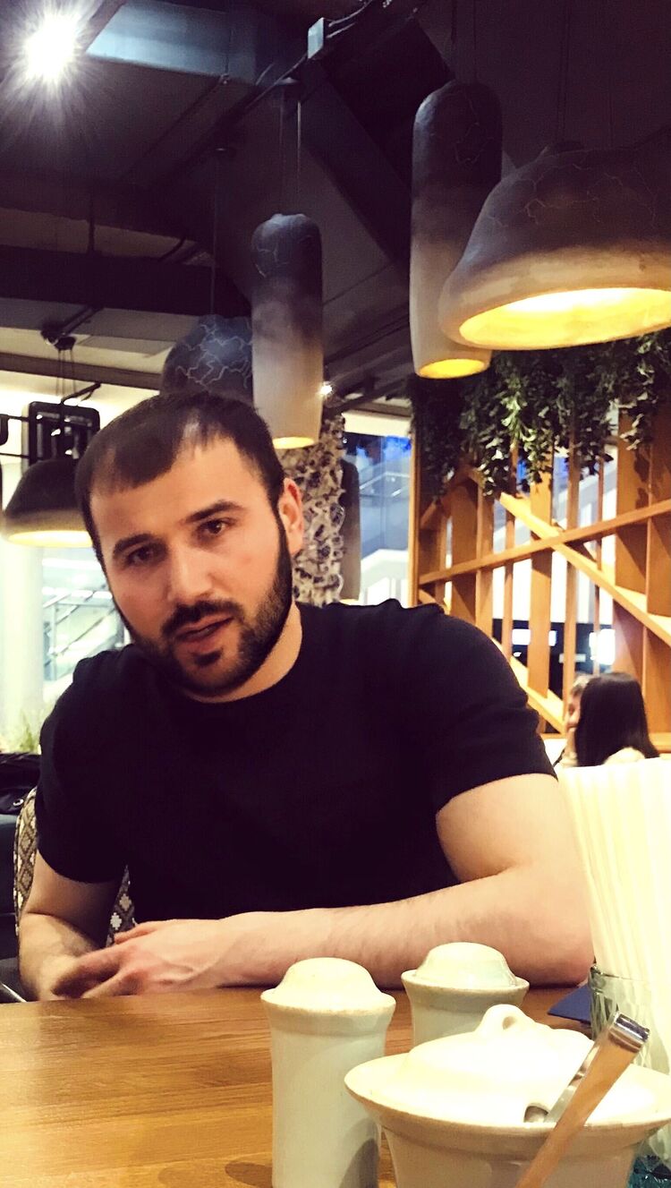  38222549  Doniyor, 36 ,    