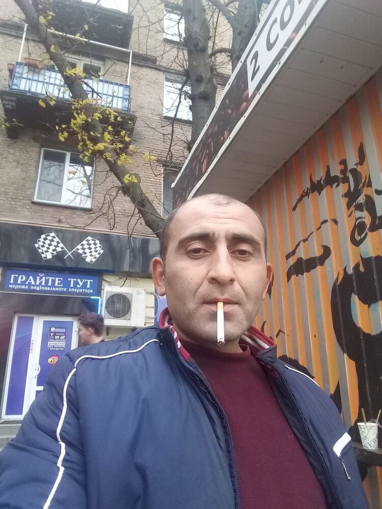  18114939  , 43 ,    