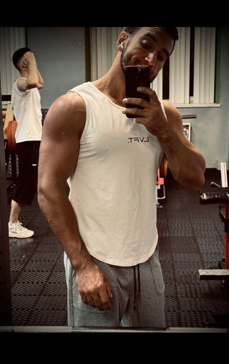  54046199  Ruslan, 33 ,    