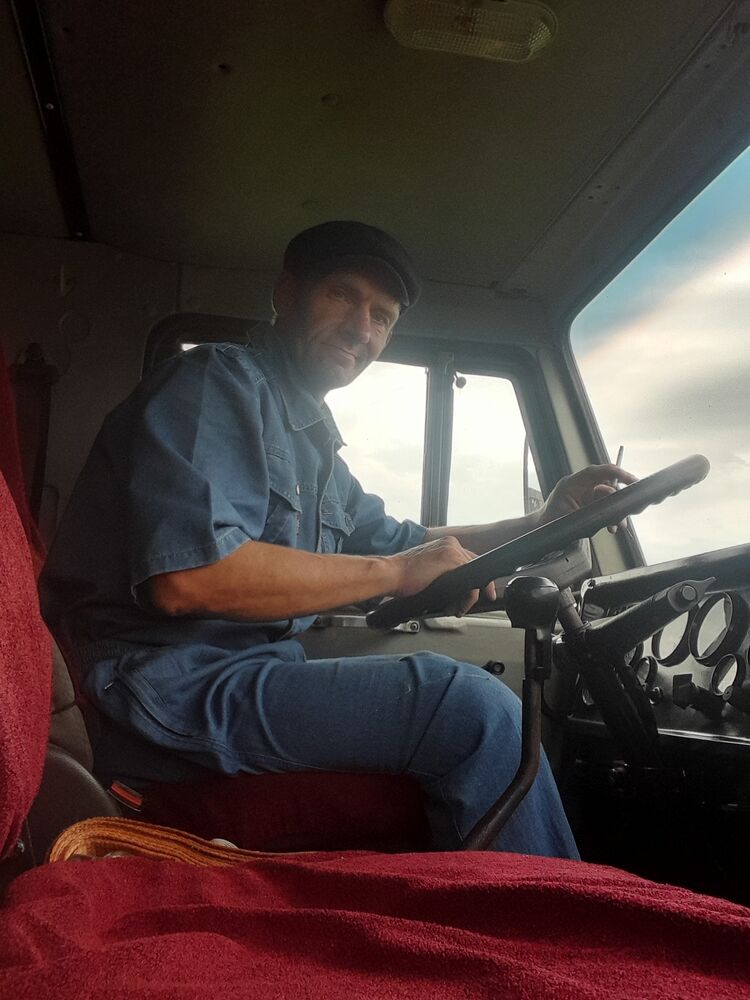  52812389  Tobolskiy, 46 ,    