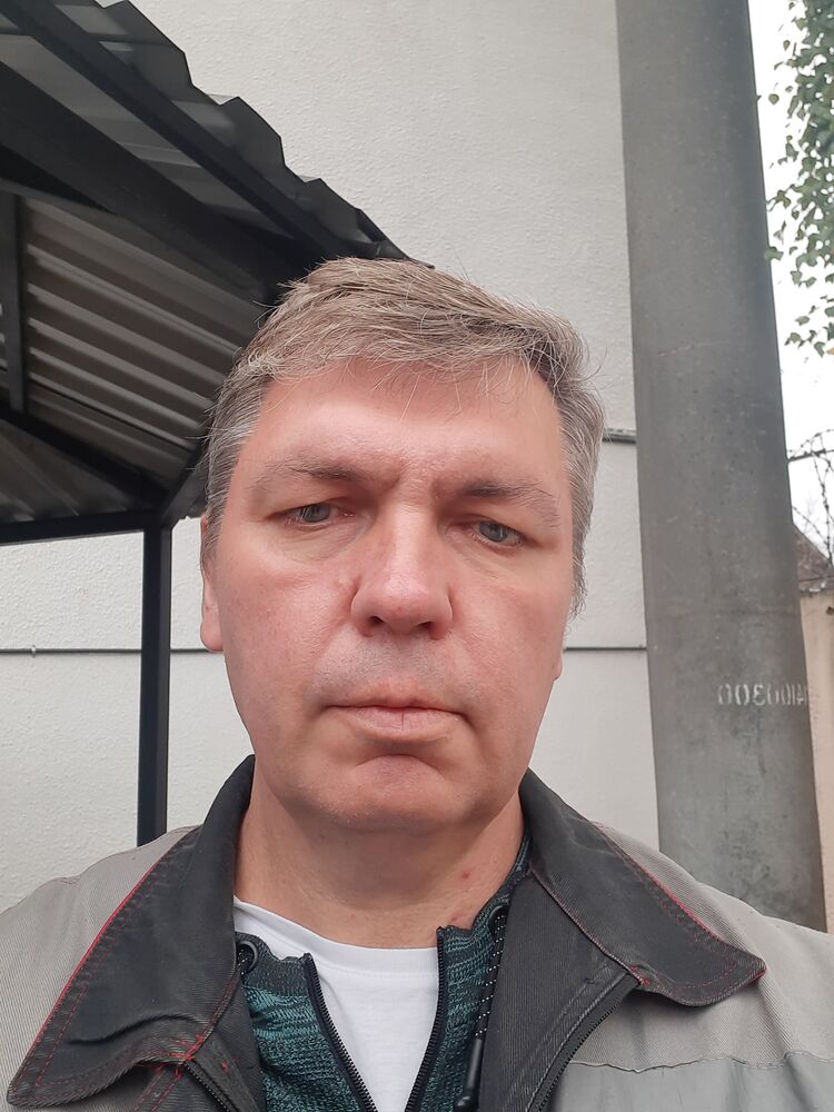  54062259  Konstantin, 50 ,    