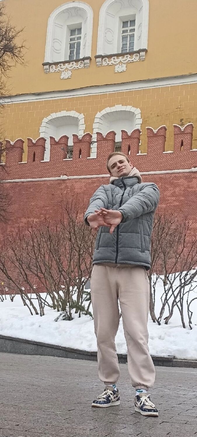  42398129  , 22 ,    