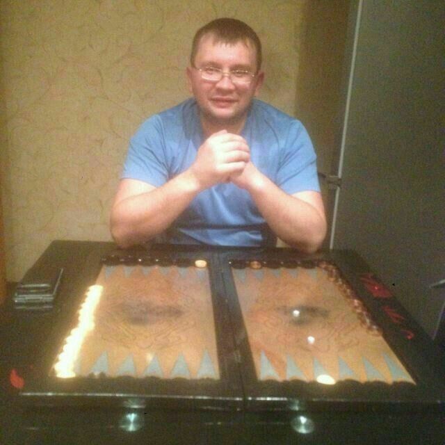  ,   Dima, 44 ,   