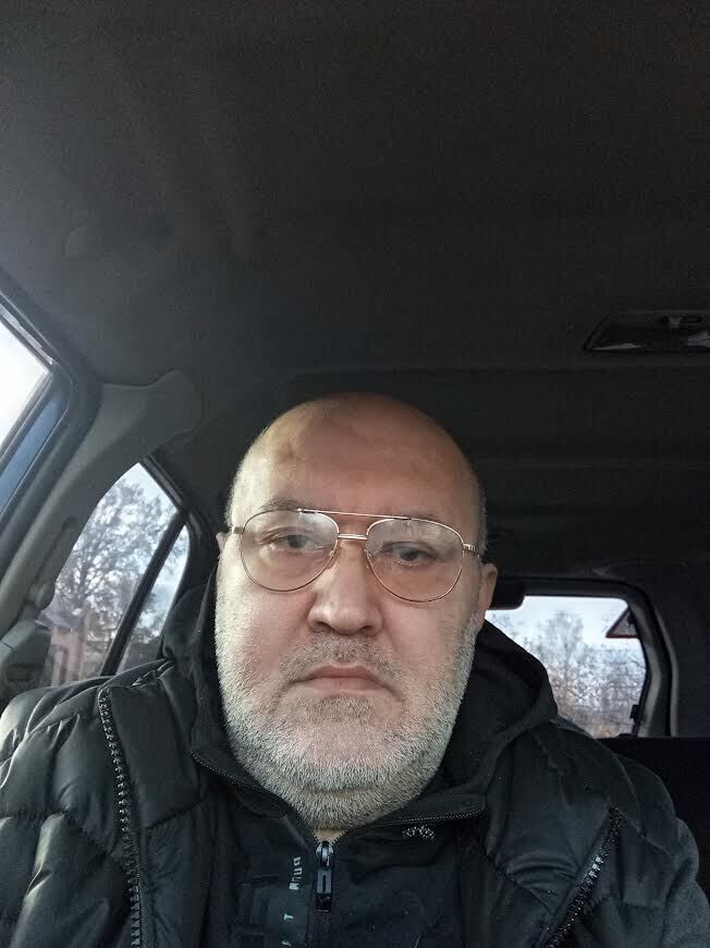  53906319  Paata, 50 ,    