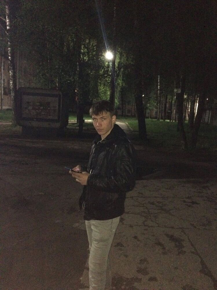  35683599  , 22 ,    -