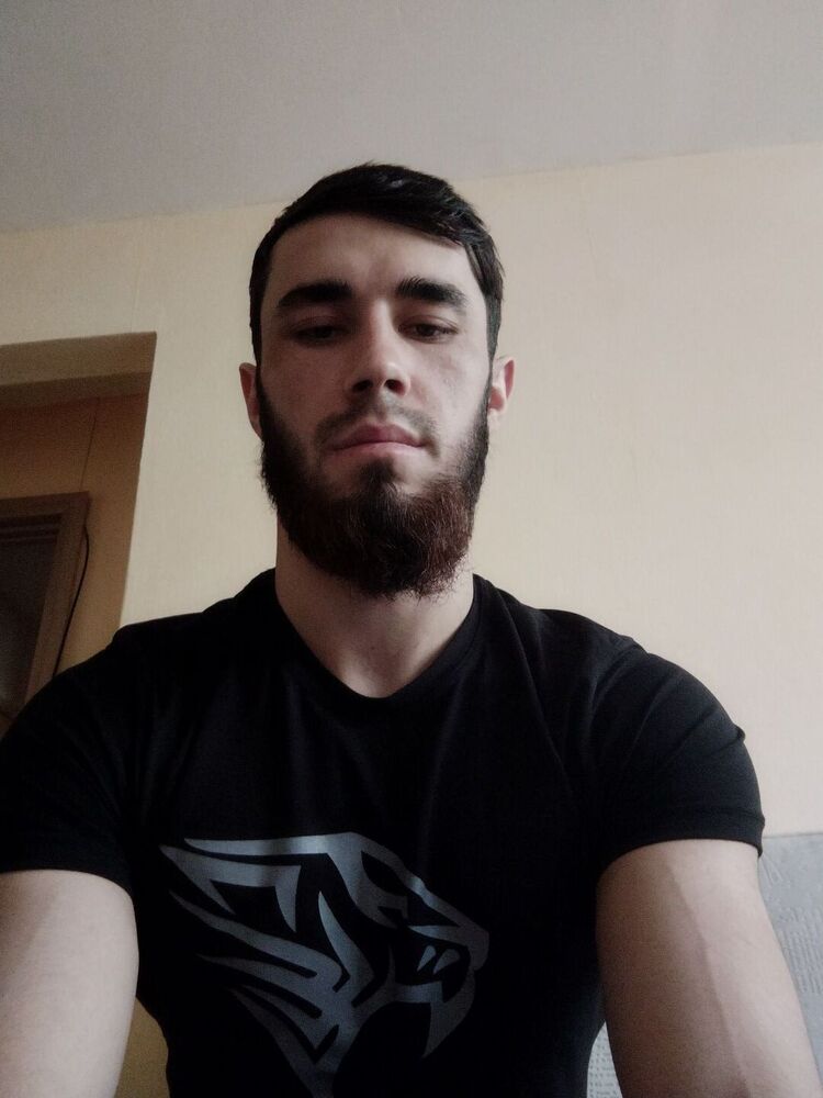  30479659  Ali, 79 ,    