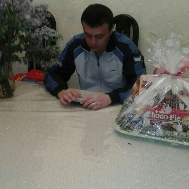  ,   Komil, 43 ,   