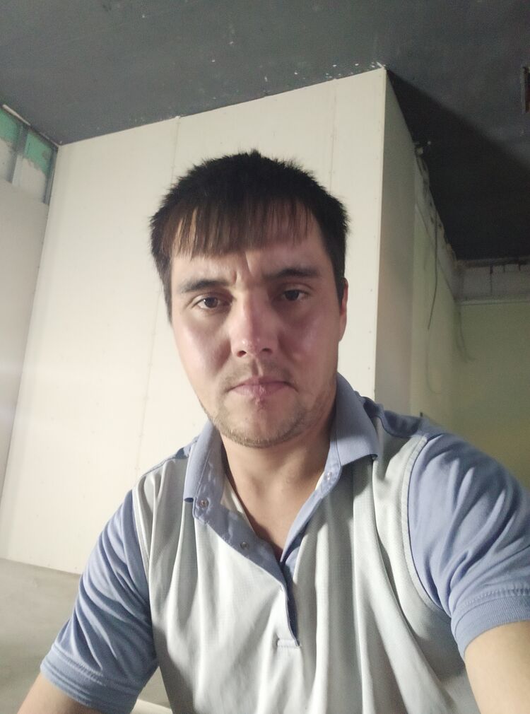  46068039  Baxtiyor, 32 ,    