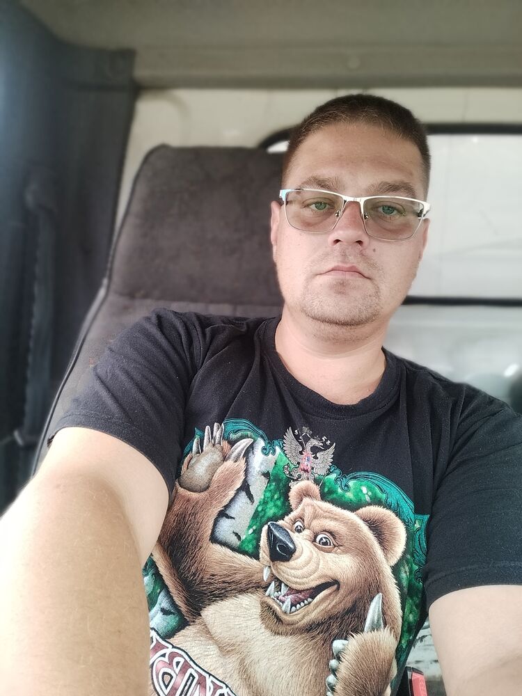  52743149  , 35 ,    -