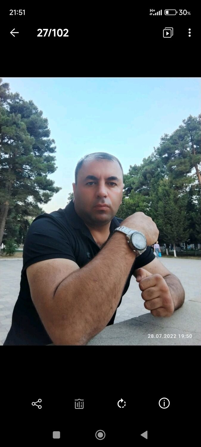  52653479  Roma, 40 ,    