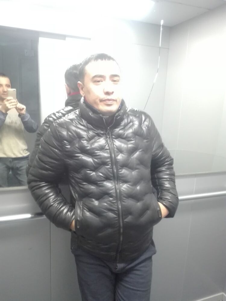  18749069  , 44 ,    