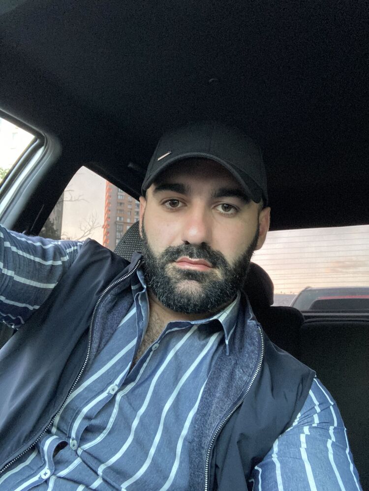  36514659  Miqayel, 33 ,    