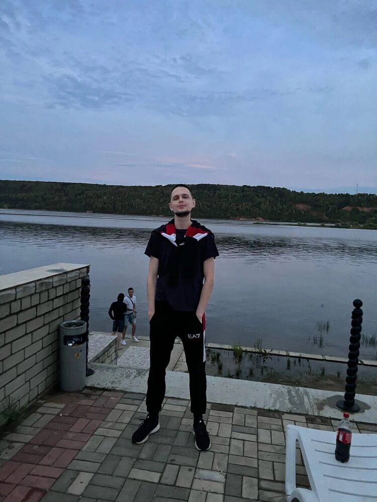  ,   Ivan, 27 ,   ,   