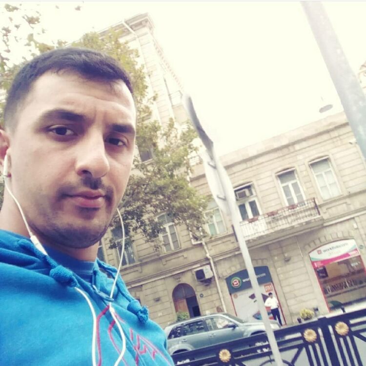  ,   Ali, 33 ,   ,   , c 