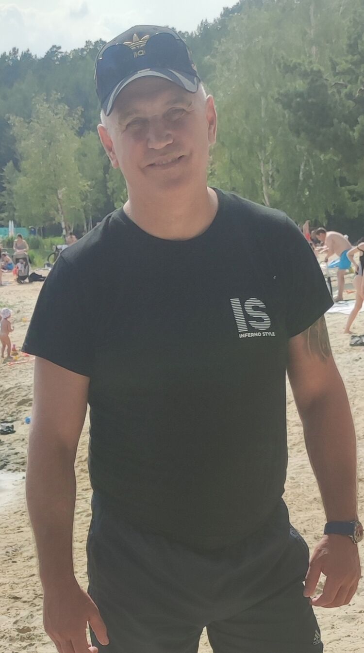  49490409  , 53 ,    
