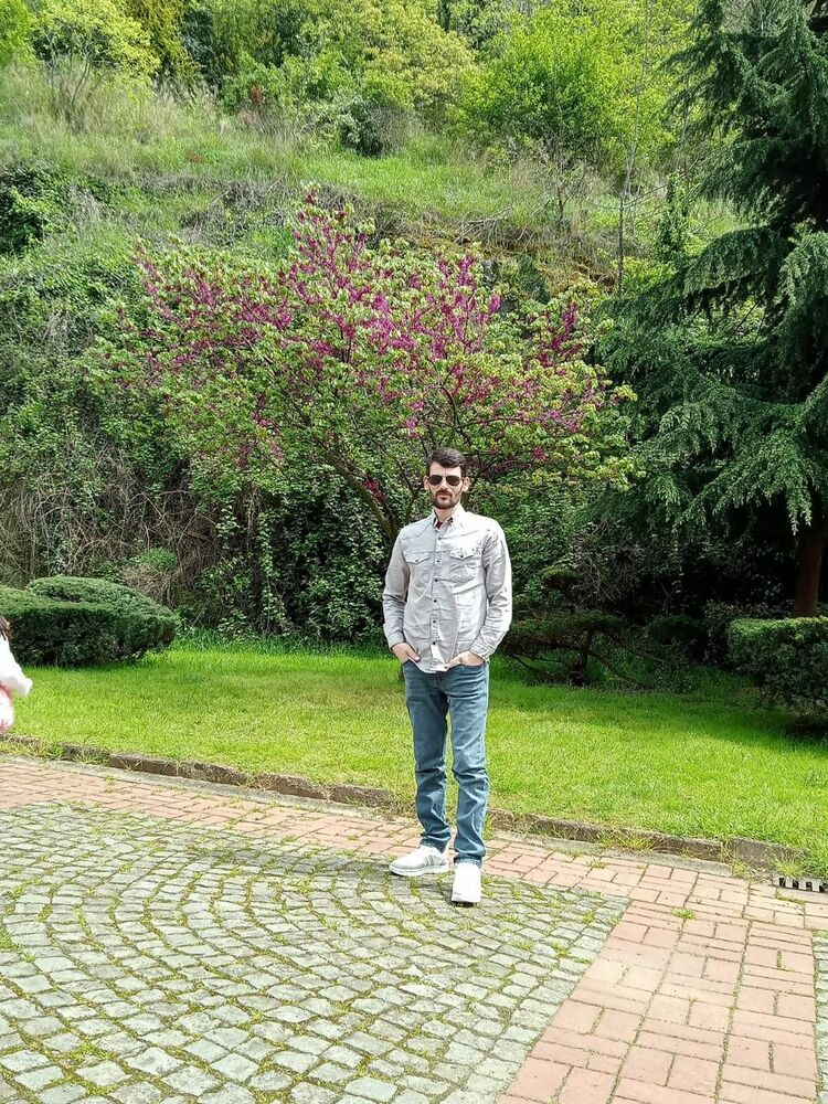  50712469  Erbil, 42 ,    