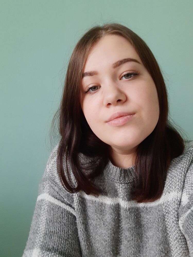  33470169  Anastasia, 22 ,    