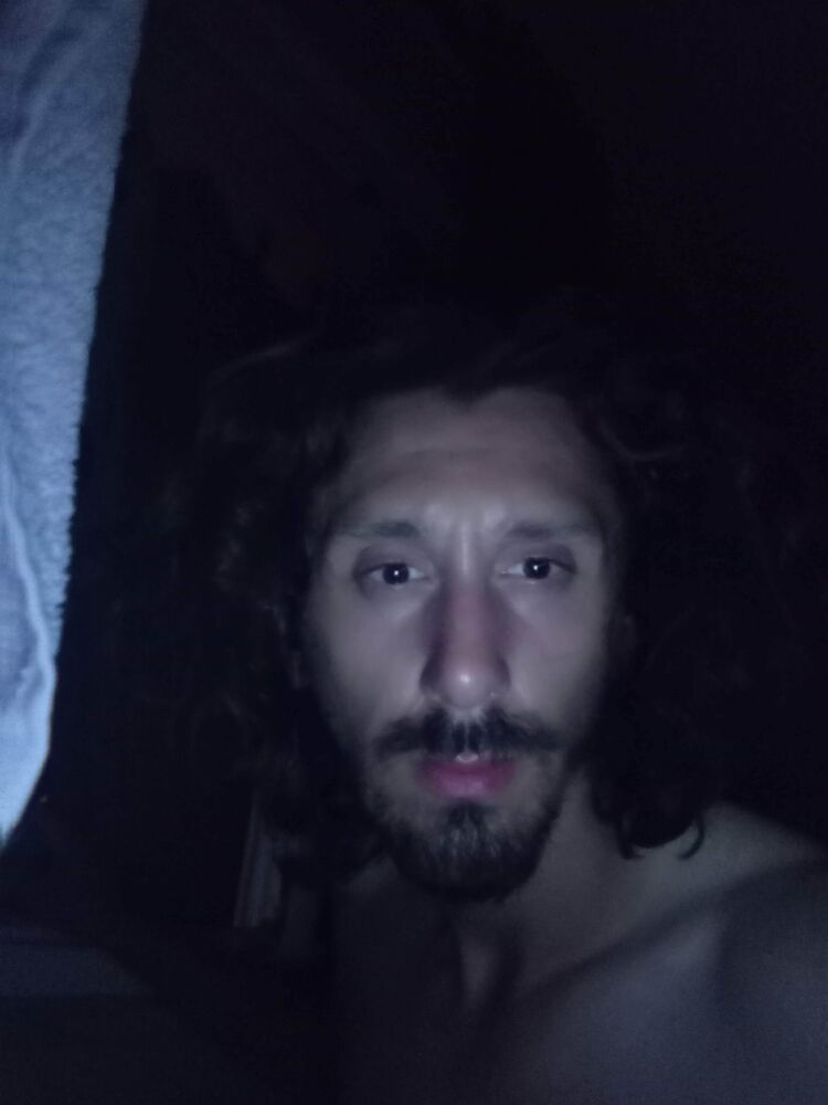  ,   Burhan, 28 ,   ,   , c , 