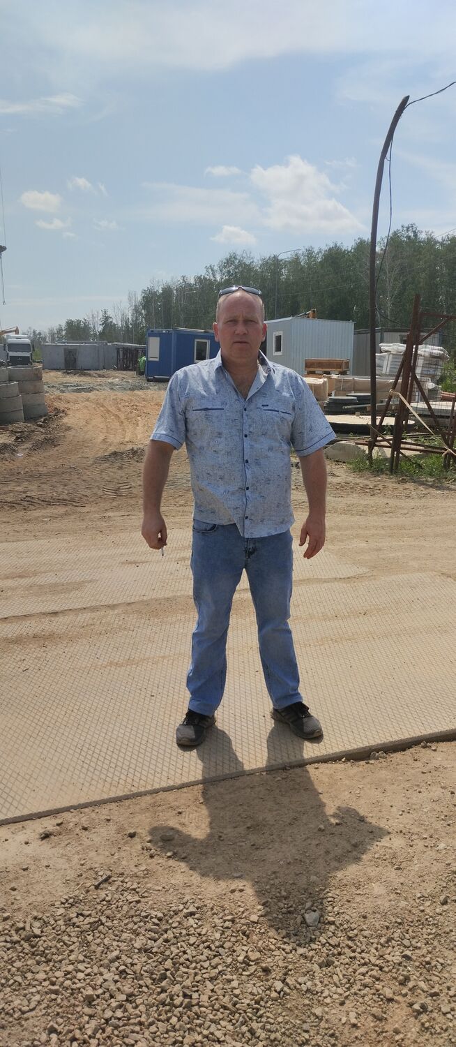  ,   Viktor, 43 ,   ,   , c , 