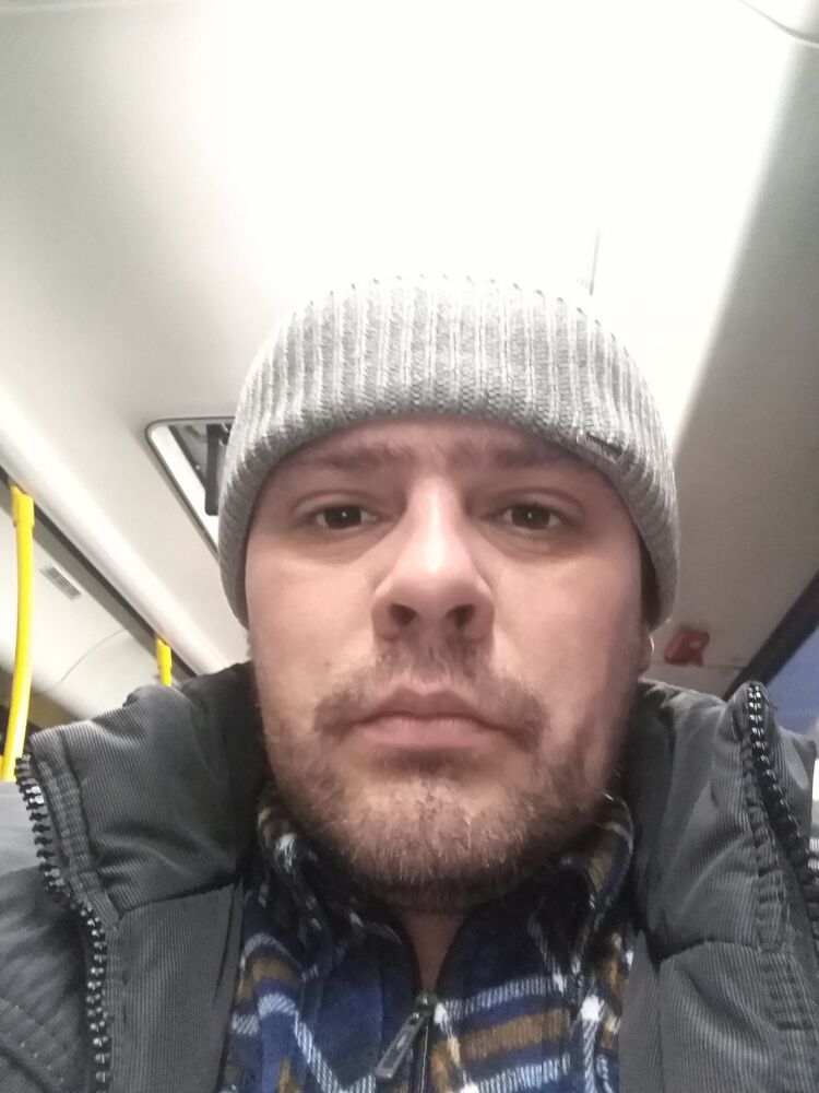  18538579  , 40 ,    