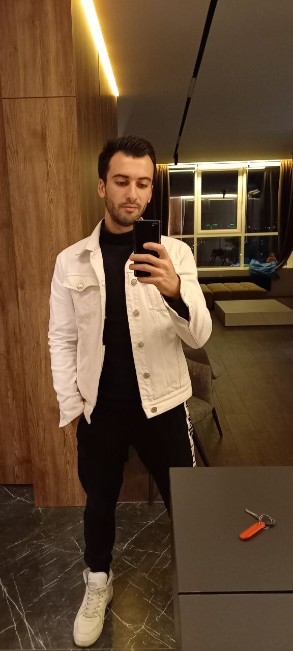  27020549  Oktay, 29 ,    