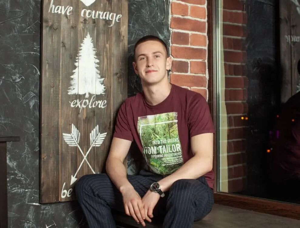  31083739  , 21 ,    -