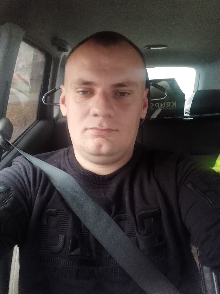  39669819   , 28 ,    
