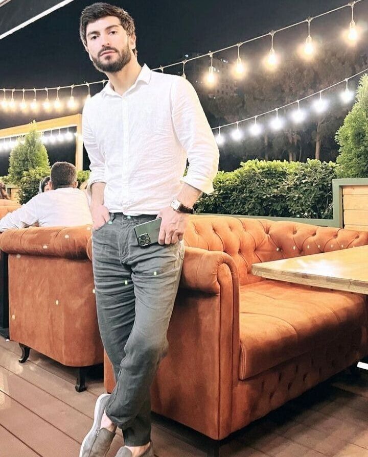  ,   Emin, 33 ,   ,   
