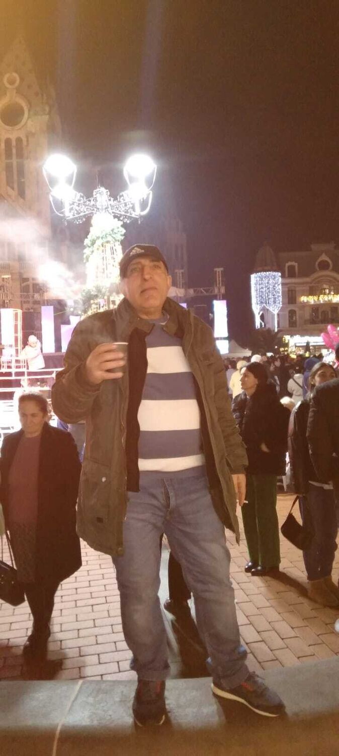 40923319  Ali, 60 ,    