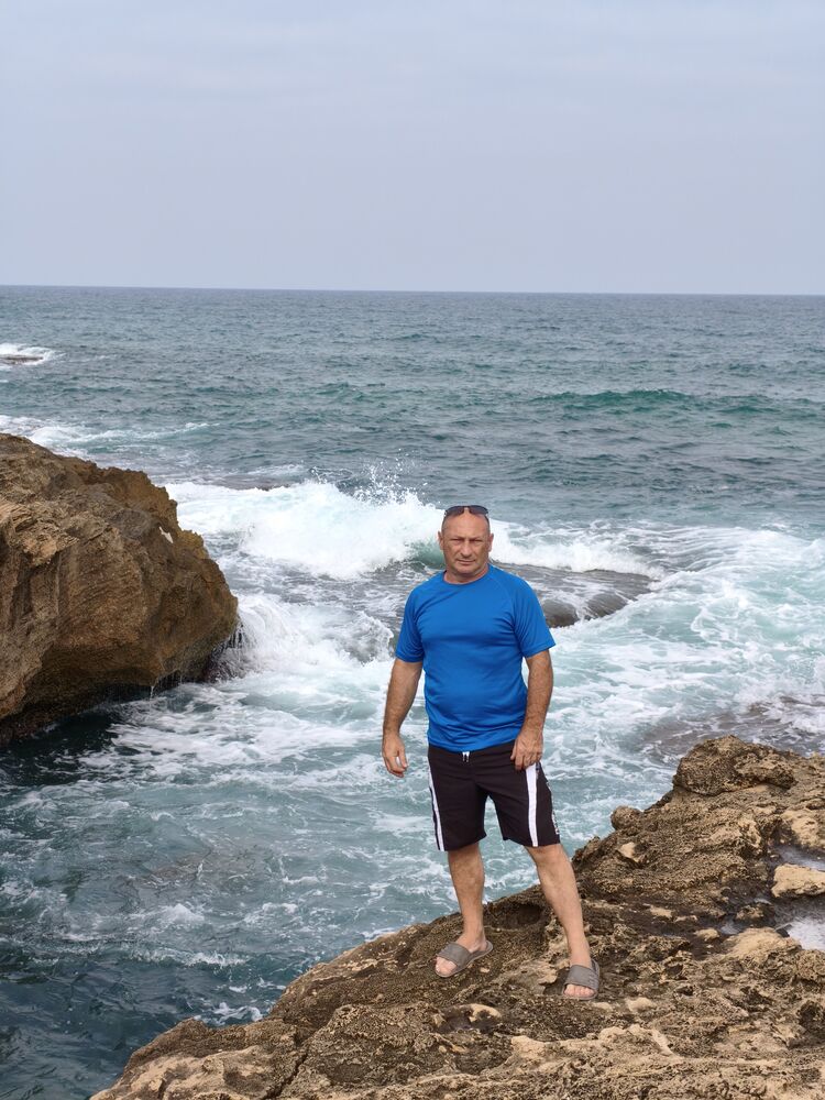  53313869  Vladimir, 51 ,    