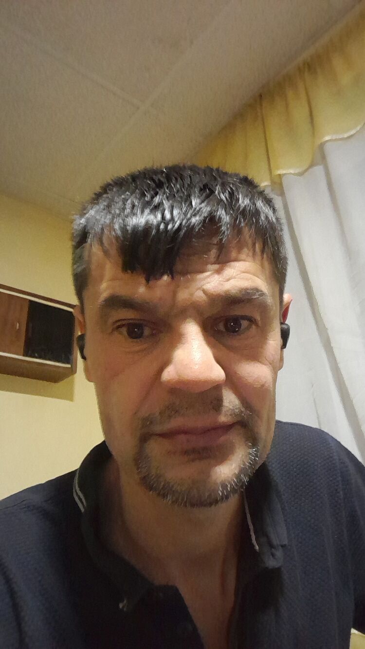  ,   Krasavhik, 47 ,   ,   , c 