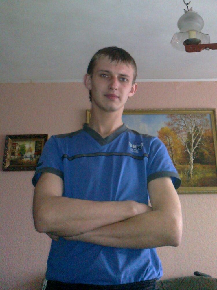  4522609  Andrey, 40 ,    