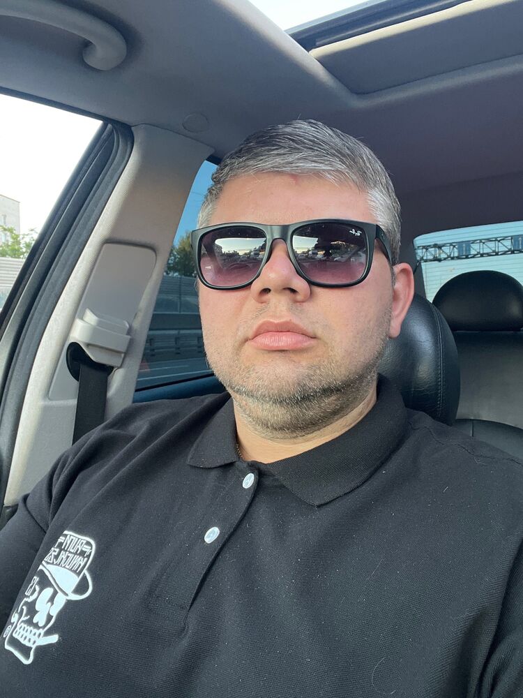  45430519  Sanchez, 32 ,    -