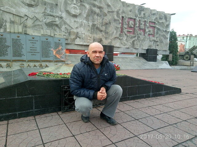  ,   Sergej, 52 ,   ,   , c 