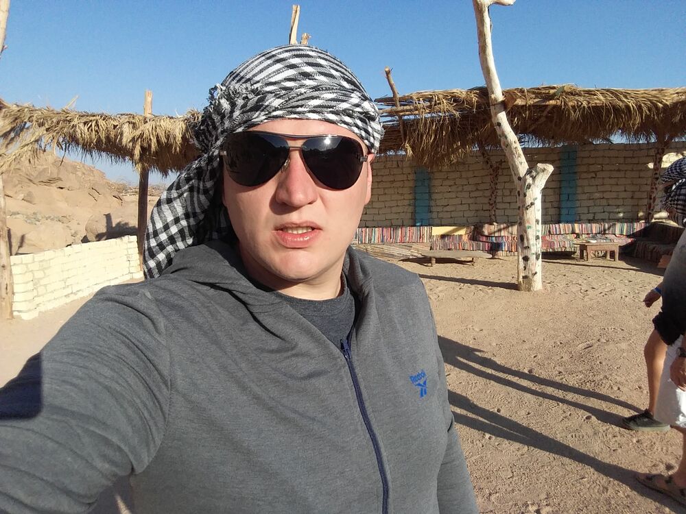  ,   Georgi, 33 ,   ,   