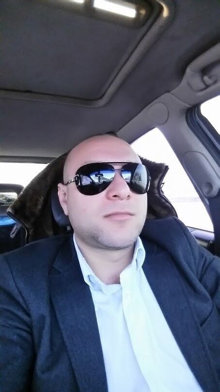  10835649  Igor, 41 ,    