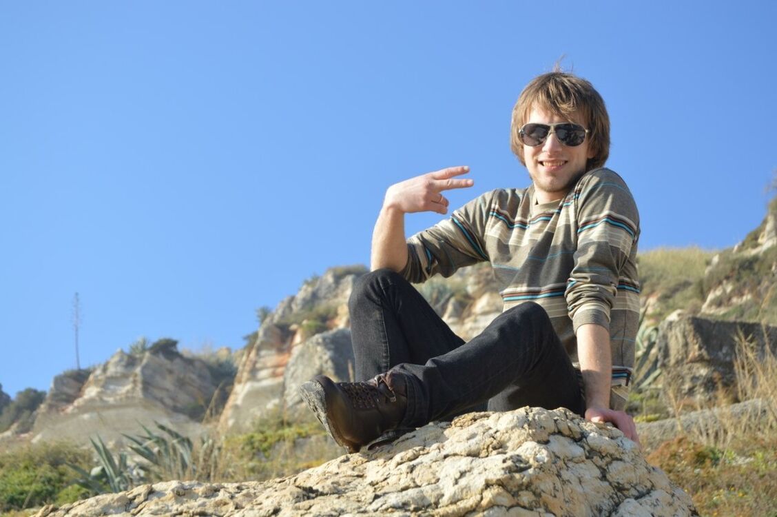  ,   Viktor, 33 ,   ,   , c 