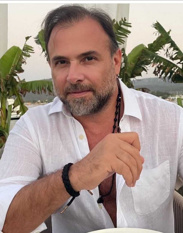  45819959  James Mark, 60 ,    Dietikon