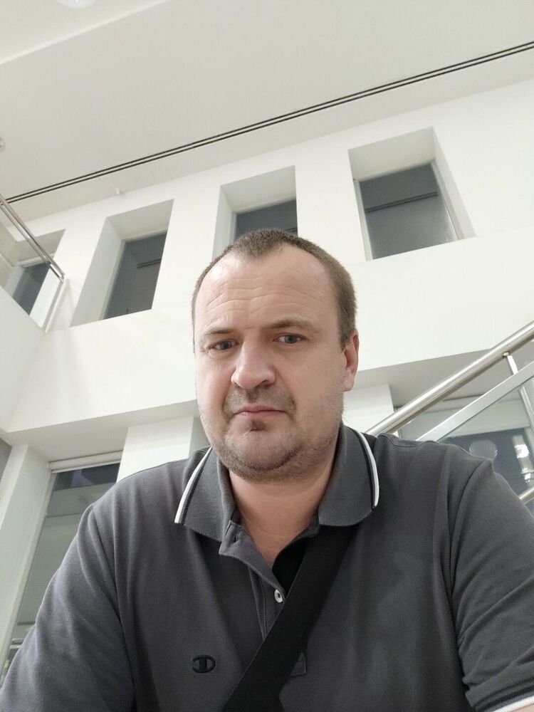  Villar del Arzobispo,   Oleksii, 40 ,   ,   
