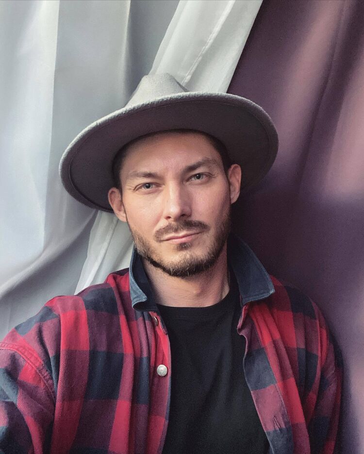  ,   , 40 ,   c 