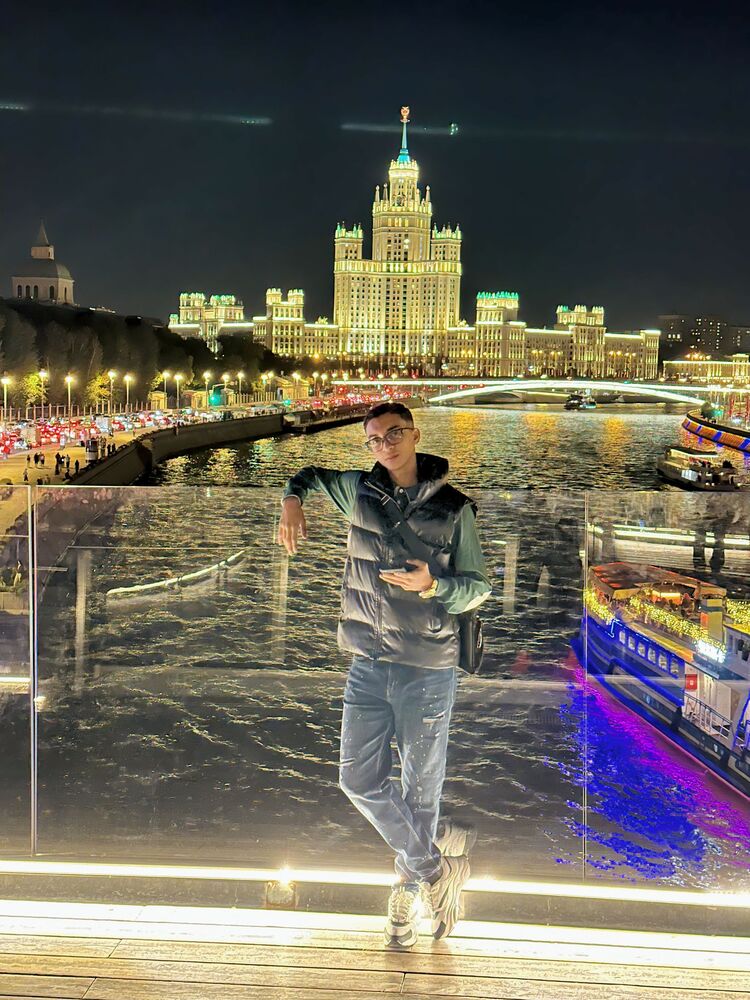  53667139  Oussama, 23 ,    