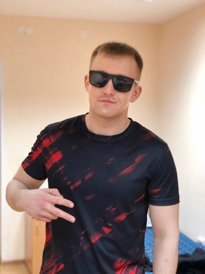  37285319  Vladimir, 30 ,    