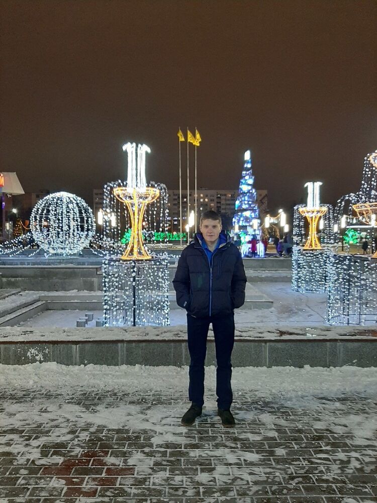  18562719  , 32 ,    