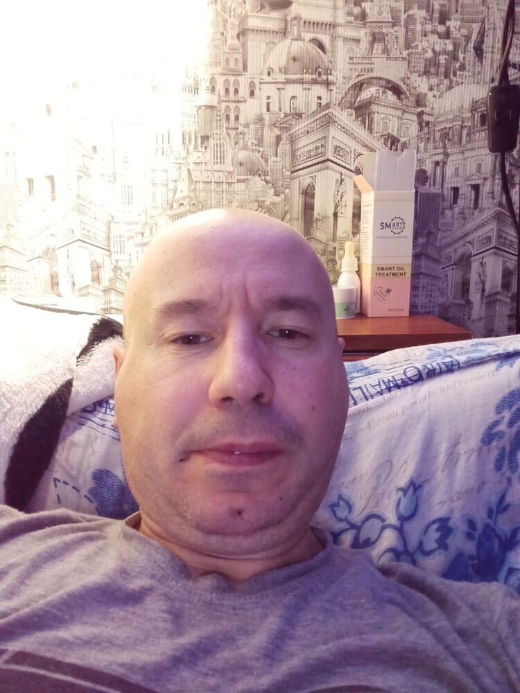  29960519  Alexander, 43 ,    