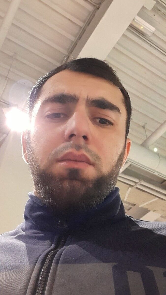  18544909  , 30 ,    