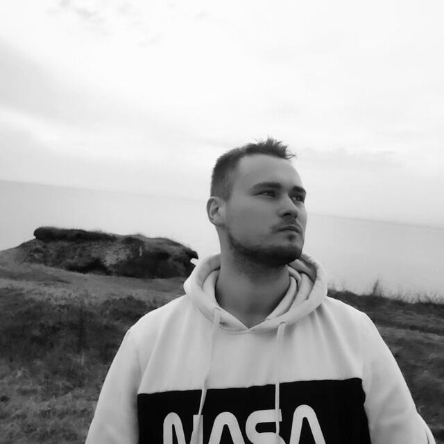  51824309  Albert, 22 ,    