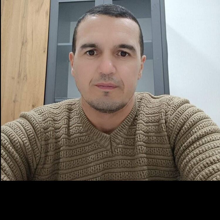  46558249  Umed, 36 ,    