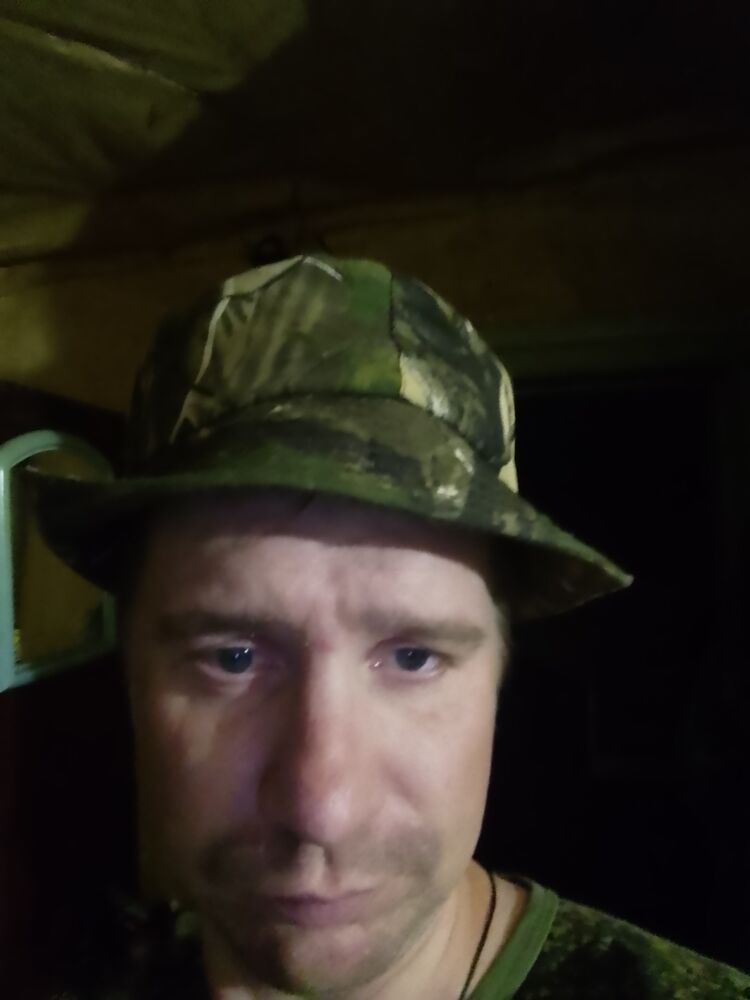  40944139  Ivan, 37 ,    